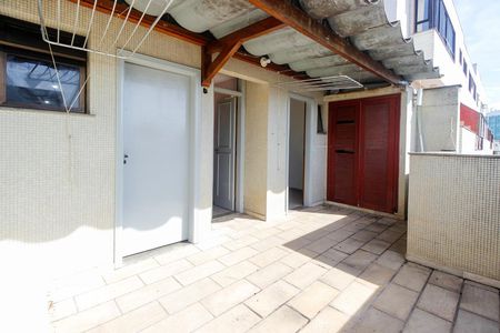 Apartamento para alugar com 315m², 3 quartos e 3 vagasÁrea de Serviço