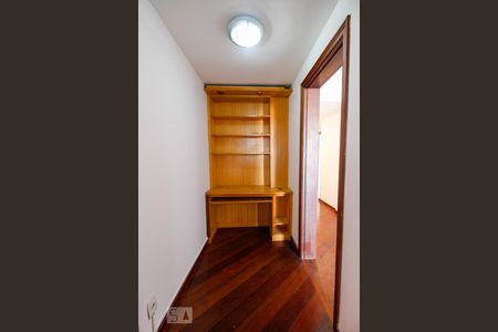 Apartamento para alugar com 315m², 3 quartos e 3 vagasHall