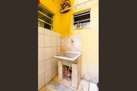 Área de serviço de casa para alugar com 1 quarto, 32m² em Taboão, Diadema