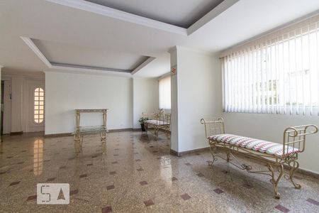 Apartamento para alugar com 70m², 2 quartos e 1 vagaHall social