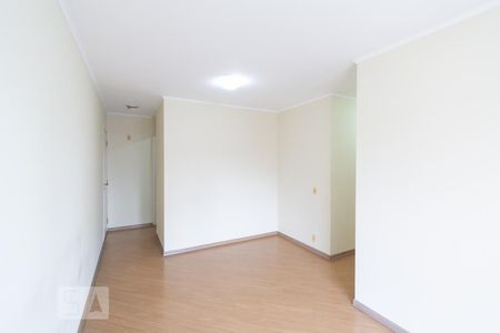Sala de apartamento para alugar com 3 quartos, 60m² em Vila Isa, São Paulo