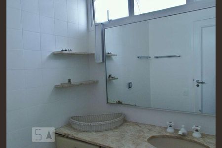 Apartamento à venda com 145m², 4 quartos e 3 vagasBanheiro Quartos