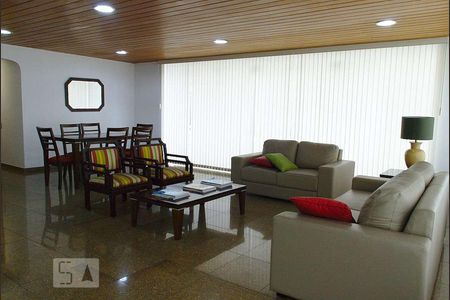 Apartamento à venda com 145m², 4 quartos e 3 vagasSalão de Festas