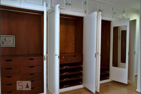 Apartamento à venda com 145m², 4 quartos e 3 vagasSuite