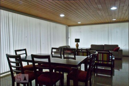 Apartamento à venda com 145m², 4 quartos e 3 vagasSalão de Festas