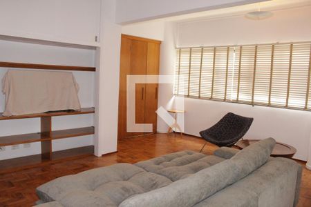 Sala de apartamento para alugar com 1 quarto, 255m² em Higienópolis, São Paulo
