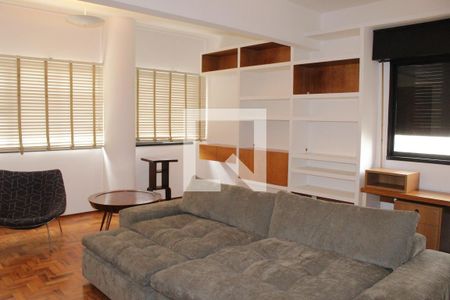 Sala de apartamento para alugar com 1 quarto, 255m² em Higienópolis, São Paulo