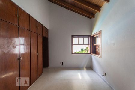 Casa à venda com 380m², 3 quartos e 4 vagasSuíte 1