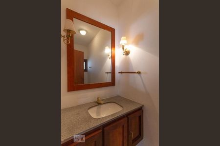 Casa à venda com 380m², 3 quartos e 4 vagasLavabo