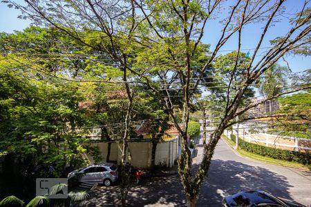 Vista de casa à venda com 3 quartos, 380m² em Jardim Morumbi, São Paulo