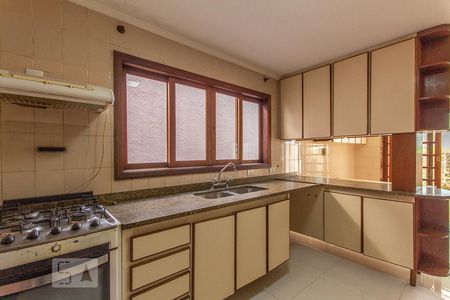 Casa à venda com 380m², 3 quartos e 4 vagasCozinha