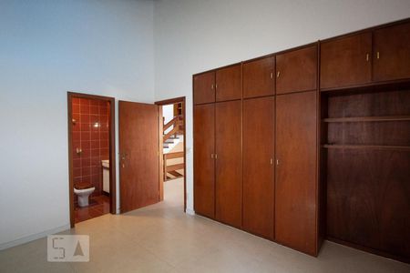 Casa à venda com 380m², 3 quartos e 4 vagasSuíte 1