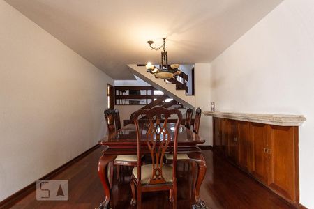 Sala de casa à venda com 3 quartos, 380m² em Jardim Morumbi, São Paulo