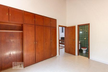 Casa à venda com 380m², 3 quartos e 4 vagasSuíte 2