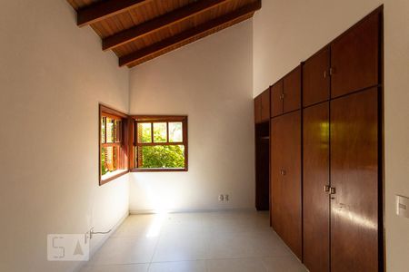 Casa à venda com 380m², 3 quartos e 4 vagasSuíte 2