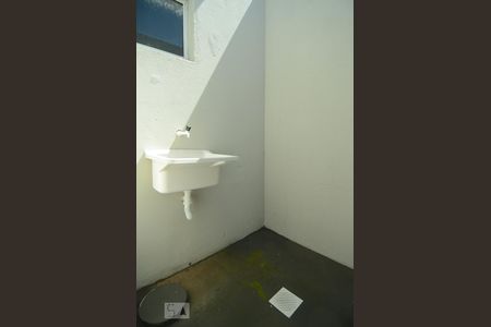 Área de Serviço de casa de condomínio para alugar com 1 quarto, 25m² em Camaquã, Porto Alegre