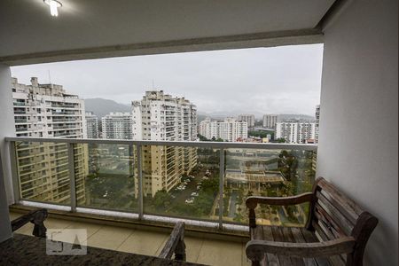 Apartamento à venda com 68m², 2 quartos e 1 vaga Apartamento à venda com 68m², 2 quartos e 1 vagaVista Cozinha e Área de Serviço