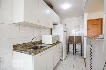 Apartamento à venda com 68m², 2 quartos e 1 vaga Apartamento à venda com 68m², 2 quartos e 1 vagaCozinha e Área de Serviço