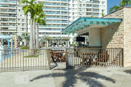 Apartamento à venda com 68m², 2 quartos e 1 vaga Apartamento à venda com 68m², 2 quartos e 1 vagaÁrea Comum - Piscina