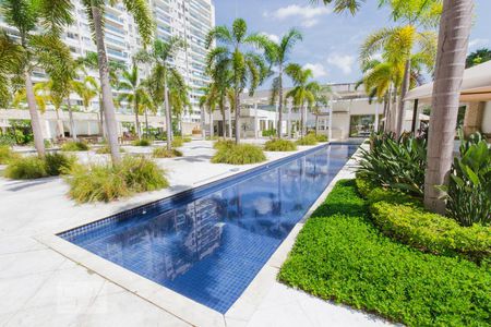 Apartamento à venda com 68m², 2 quartos e 1 vaga Apartamento à venda com 68m², 2 quartos e 1 vagaÁrea Comum - Piscina