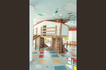 Apartamento à venda com 68m², 2 quartos e 1 vaga Apartamento à venda com 68m², 2 quartos e 1 vagaÁrea Comum - Playground