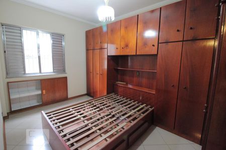 Quarto 1 de apartamento para alugar com 3 quartos, 74m² em Parque São Domingos, São Paulo