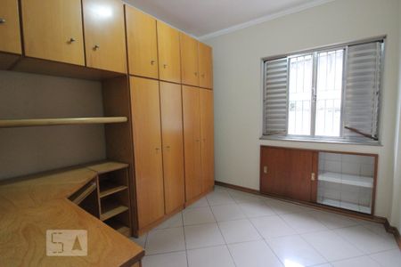 Quarto 2 de apartamento para alugar com 3 quartos, 74m² em Parque São Domingos, São Paulo