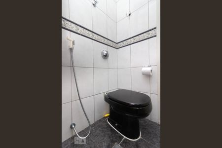 Apartamento à venda com 75m², 2 quartos e 1 vaga Apartamento à venda com 75m², 2 quartos e 1 vagaBanheiro