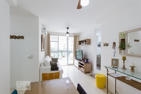 Sala de apartamento à venda com 2 quartos, 70m² em Jacarepaguá, Rio de Janeiro