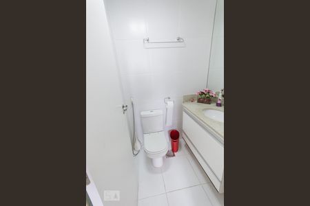 Apartamento à venda com 70m², 2 quartos e 1 vagaBanheiro Quarto 2 - Suíte