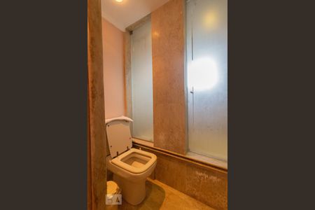 Apartamento à venda com 153m², 4 quartos e 3 vagasBanheiro