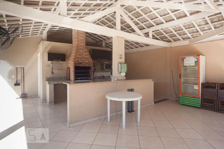 Apartamento para alugar com 44m², 2 quartos e 1 vaga Apartamento para alugar com 44m², 2 quartos e 1 vagaDependências do condominio - churrasqueira