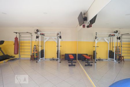 Apartamento para alugar com 44m², 2 quartos e 1 vaga Apartamento para alugar com 44m², 2 quartos e 1 vagaDependências do condominio - academia