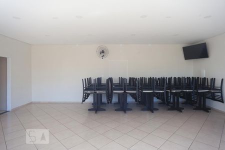Apartamento para alugar com 44m², 2 quartos e 1 vaga Apartamento para alugar com 44m², 2 quartos e 1 vagaDependências do condominio - salão de festas