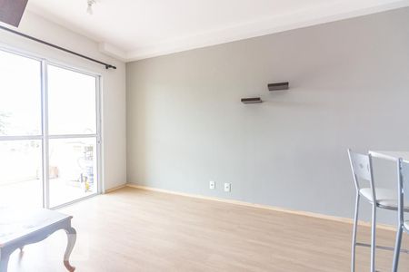 Sala de apartamento à venda com 3 quartos, 70m² em Presidente Altino, Osasco