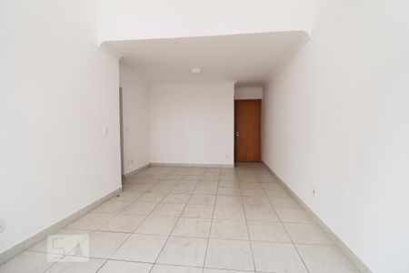 Apartamento para alugar com 105m², 3 quartos e 2 vagas Apartamento para alugar com 105m², 3 quartos e 2 vagasSala