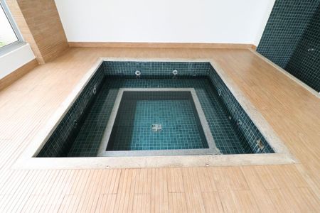 Apartamento para alugar com 105m², 3 quartos e 2 vagas Apartamento para alugar com 105m², 3 quartos e 2 vagasSpa