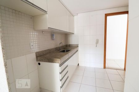Apartamento para alugar com 105m², 3 quartos e 2 vagas Apartamento para alugar com 105m², 3 quartos e 2 vagasCozinha