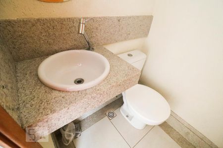 Apartamento para alugar com 105m², 3 quartos e 2 vagas Apartamento para alugar com 105m², 3 quartos e 2 vagasLavabo