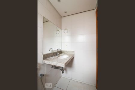 Apartamento para alugar com 105m², 3 quartos e 2 vagas Apartamento para alugar com 105m², 3 quartos e 2 vagasBanheiro da Suíte 1