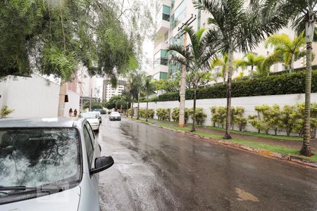 Apartamento para alugar com 105m², 3 quartos e 2 vagas Apartamento para alugar com 105m², 3 quartos e 2 vagasVista da Rua