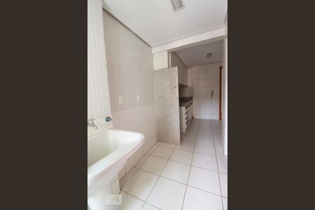 Apartamento para alugar com 105m², 3 quartos e 2 vagas Apartamento para alugar com 105m², 3 quartos e 2 vagasÁrea de Serviço