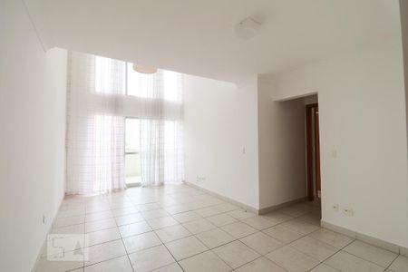 Apartamento para alugar com 105m², 3 quartos e 2 vagas Apartamento para alugar com 105m², 3 quartos e 2 vagasSala