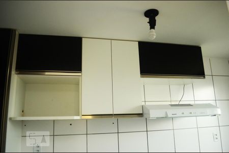 Apartamento à venda com 45m², 2 quartos e 1 vaga Apartamento à venda com 45m², 2 quartos e 1 vagaCozinha - Armários
