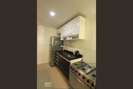 Cozinha de apartamento para alugar com 2 quartos, 74m² em Jardim, Santo André