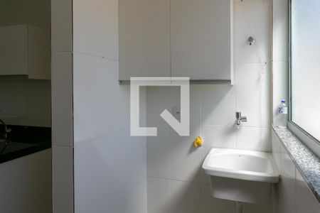 Apartamento para alugar com 70m², 2 quartos e 2 vagas Apartamento para alugar com 70m², 2 quartos e 2 vagasCozinha e Área de Serviço