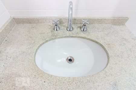 Pia  de apartamento para alugar com 1 quarto, 41m² em Umuarama, Osasco