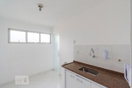 Cozinha de apartamento à venda com 2 quartos, 60m² em I.a.p.i., Osasco