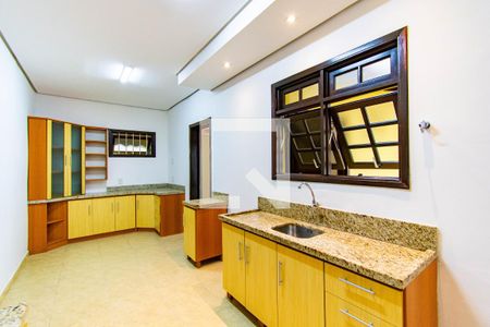 Casa à venda com 160m², 4 quartos e 3 vagas Casa à venda com 160m², 4 quartos e 3 vagasCozinha