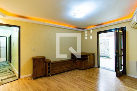 Sala de casa à venda com 4 quartos, 160m² em Harmonia, Canoas